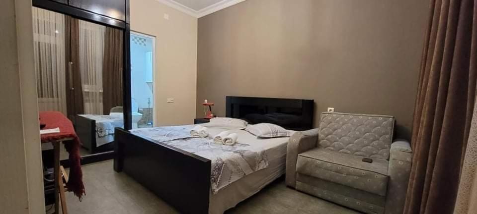 Guest House Kldiashvili Batumi Esterno foto