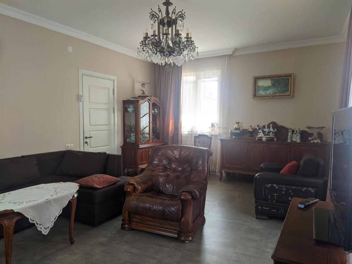 Guest House Kldiashvili Batumi Esterno foto