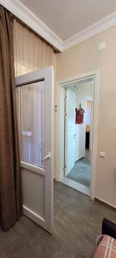 Guest House Kldiashvili Batumi Esterno foto