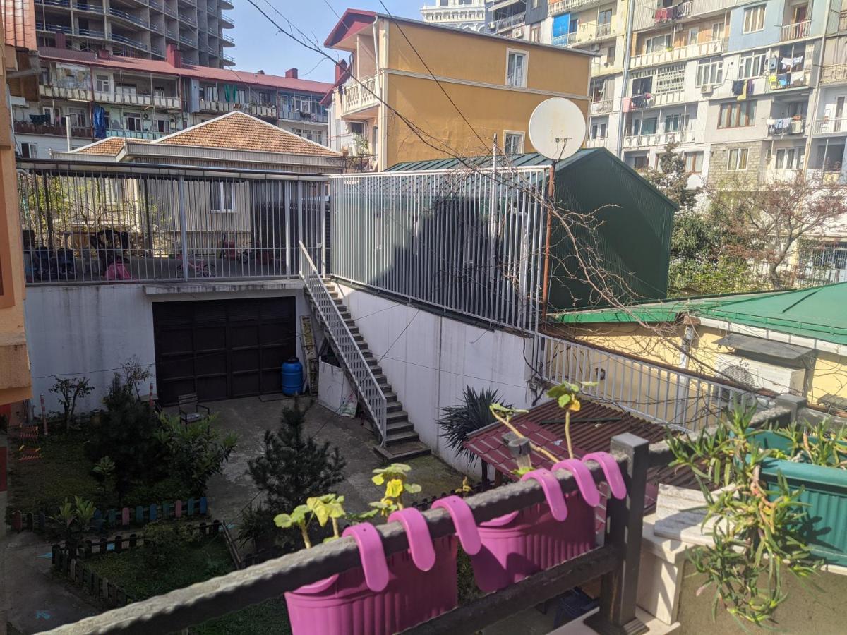 Guest House Kldiashvili Batumi Esterno foto