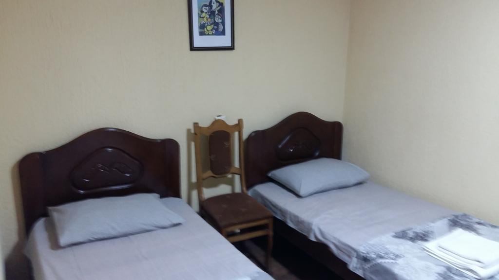 Guest House Kldiashvili Batumi Esterno foto